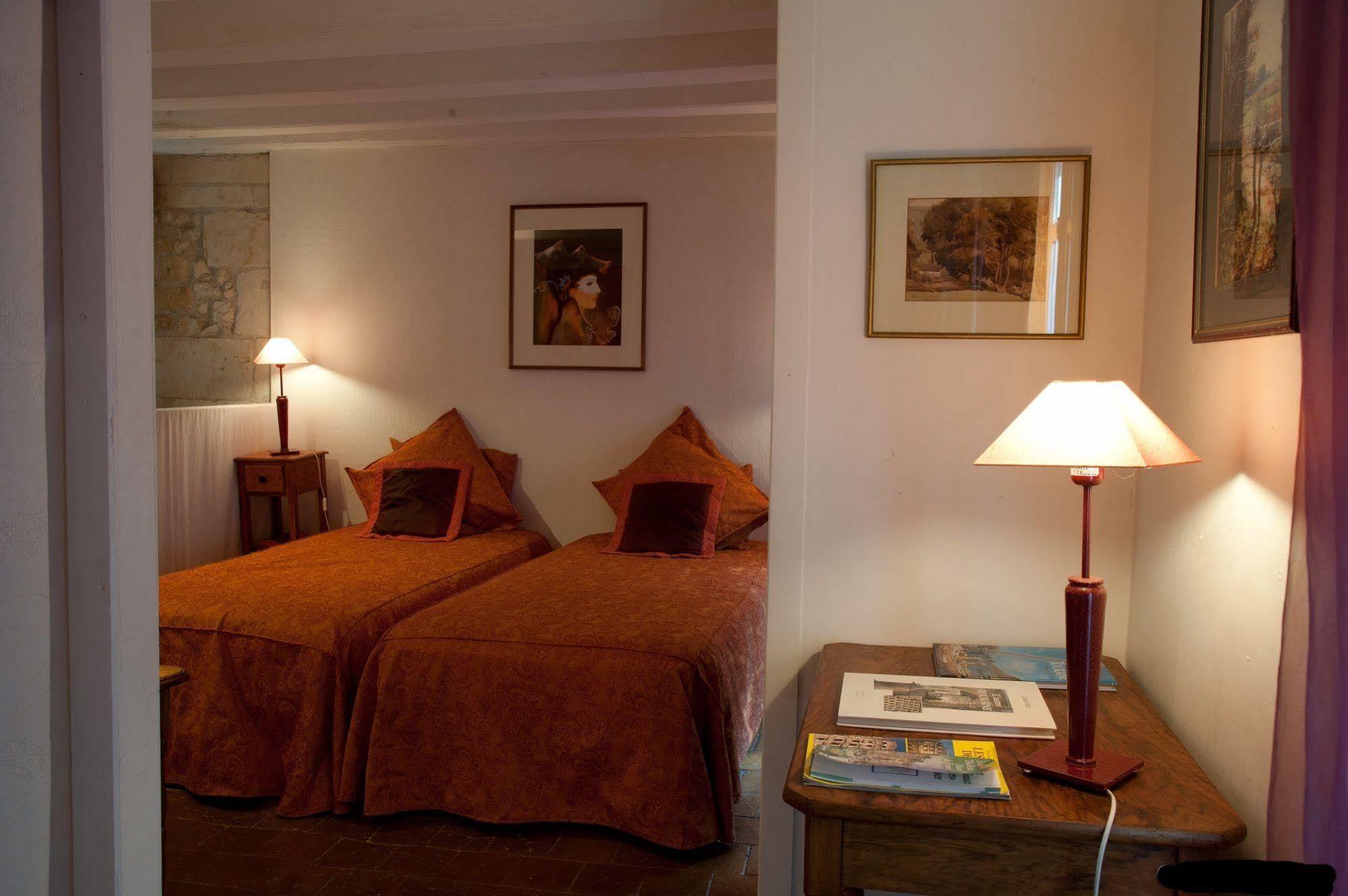 La Demeure Saint-Ours Bed & Breakfast Loches Ngoại thất bức ảnh