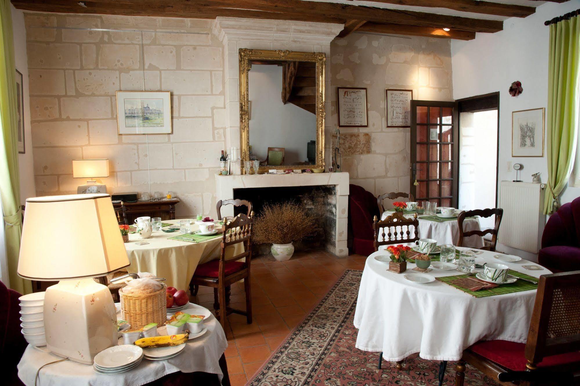 La Demeure Saint-Ours Bed & Breakfast Loches Ngoại thất bức ảnh